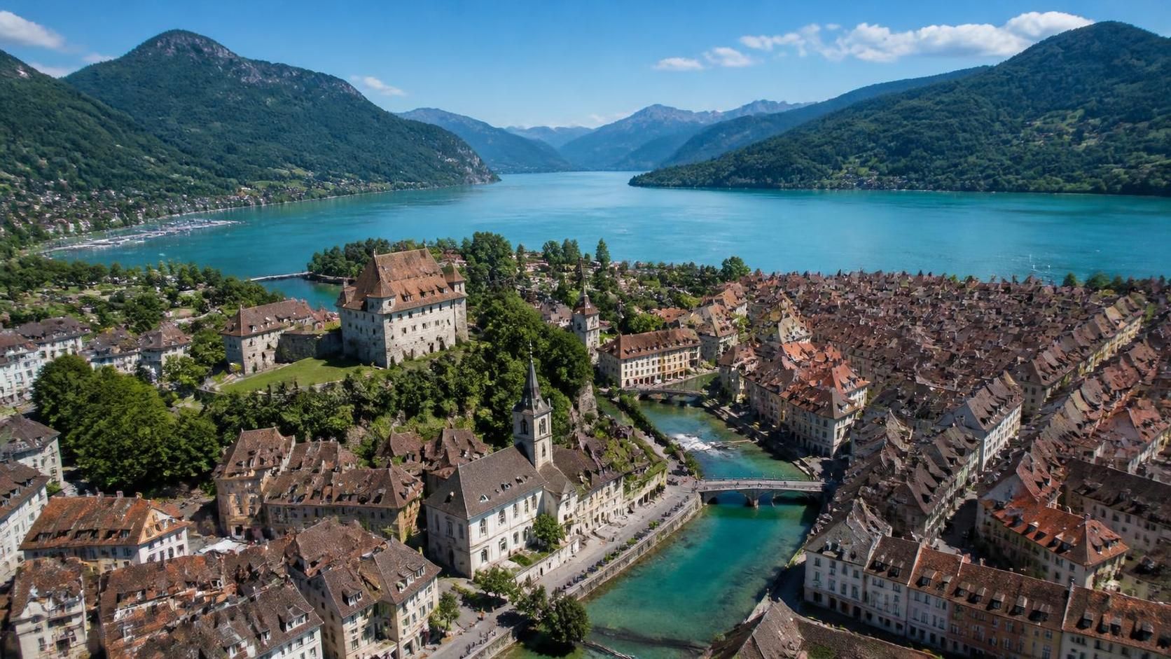 découvrez annecy : sa position géographique unique en france et les faits essentiels qui font de cette ville un joyau incontournable.