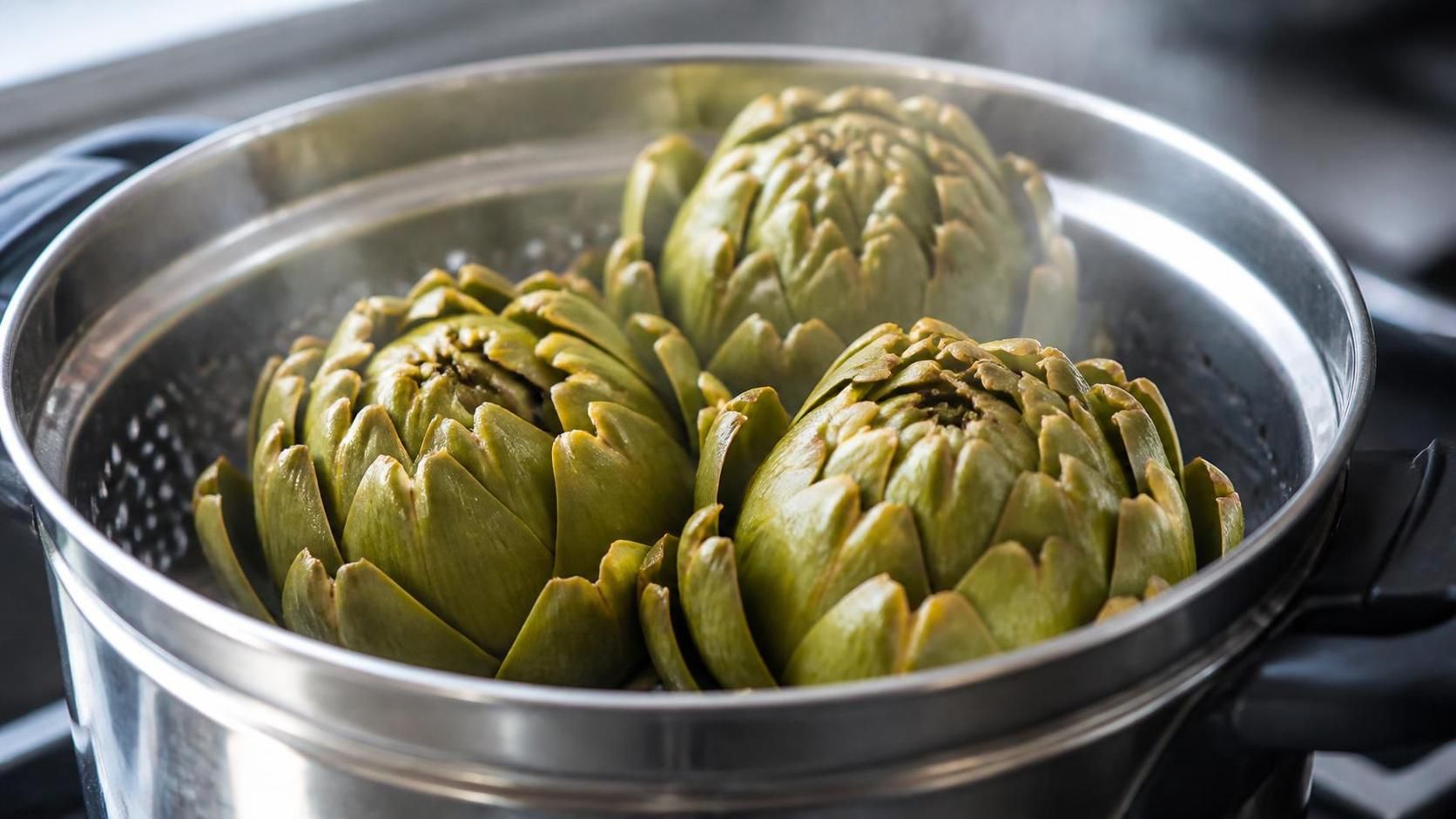 découvrez notre guide rapide pour maîtriser la cuisson des artichauts à la cocotte-minute et obtenir des artichauts parfaitement cuits en un rien de temps.