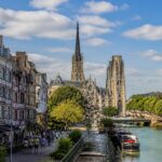 découvrez les incontournables de rouen : monuments historiques, musées fascinants et quartiers pittoresques à ne pas manquer lors de votre visite.