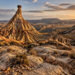 explorez les paysages désertiques insolites d’espagne, des étendues arides aux formations rocheuses spectaculaires, pour un voyage hors des sentiers battus.