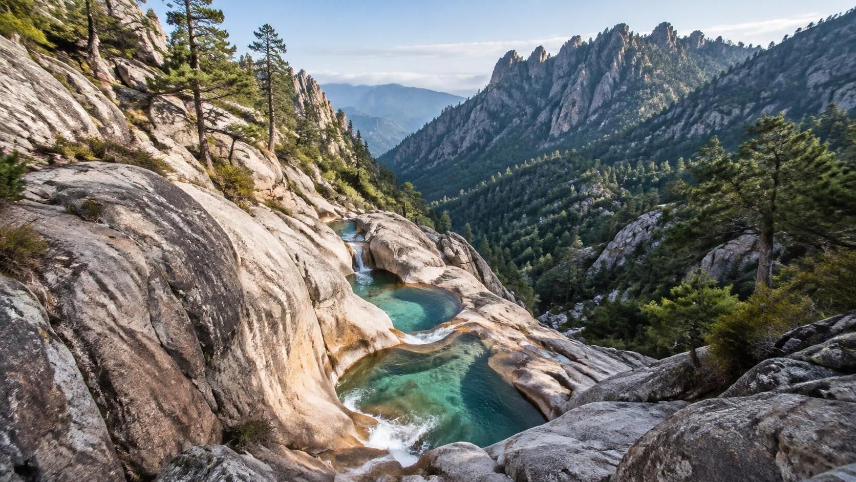 explorez la purcaraccia, joyau sauvage de la corse : cascades spectaculaires, piscines naturelles et paysages grandioses au cœur des montagnes.