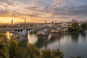 Le pont Masaryk : un symbole architectural et historique à découvrir
